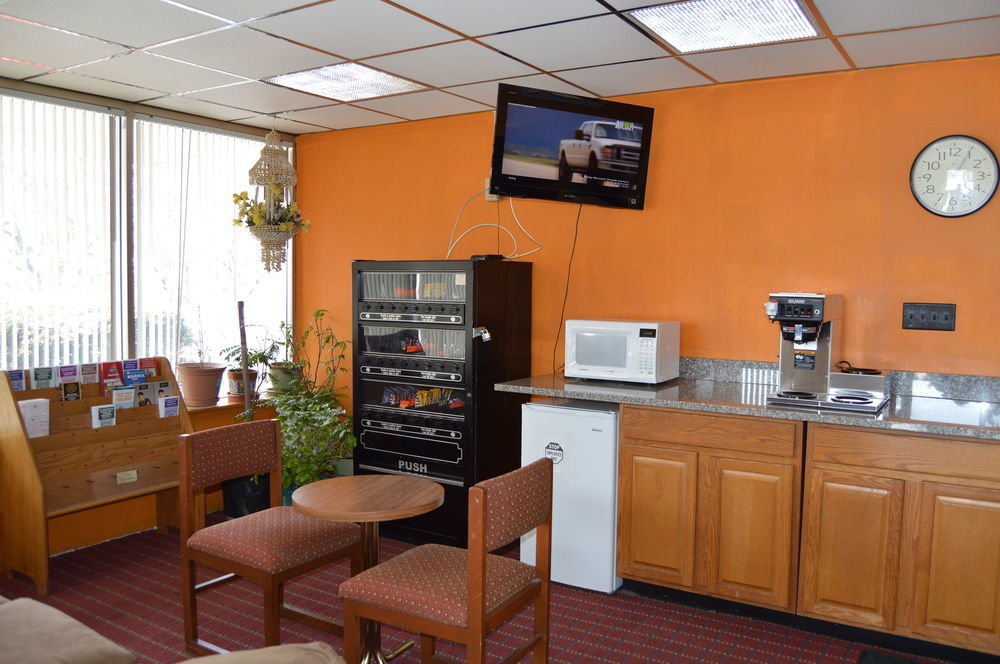 Travelers Inn South Brunswick Terrace Eksteriør billede